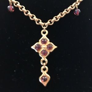 Jewelery- gold and red stones chain link pendant